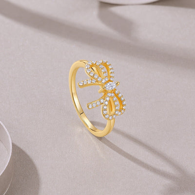 Bague Pavée en forme de Nœud en Or Vermeil 18K avec Moissanite