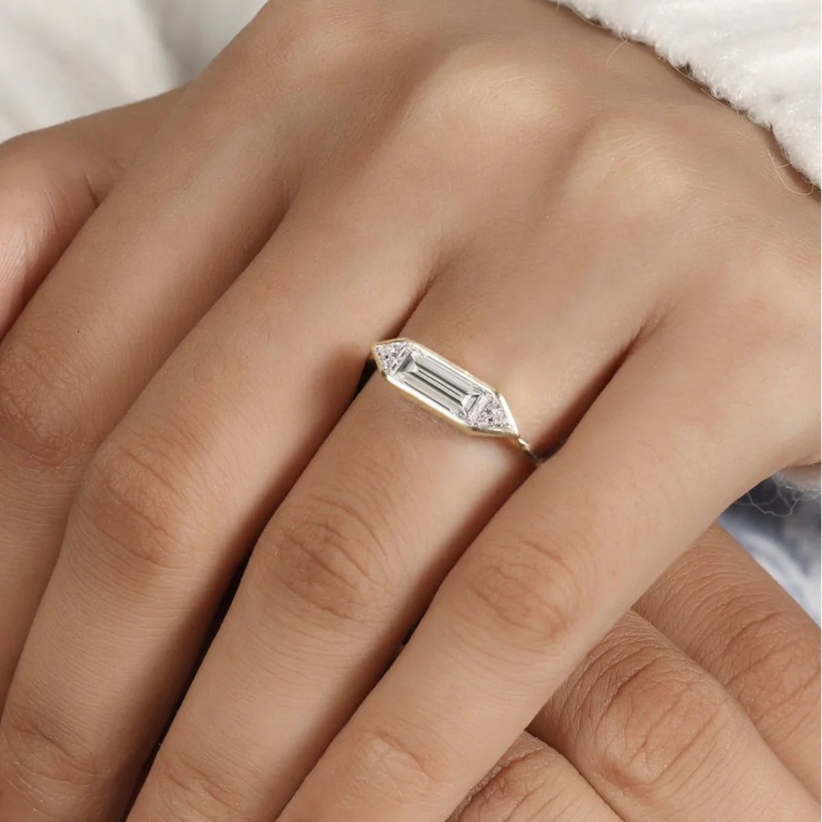Bague en Or Vermeil 18K, 3 Pierres en Moissanite Baguette et Trillion