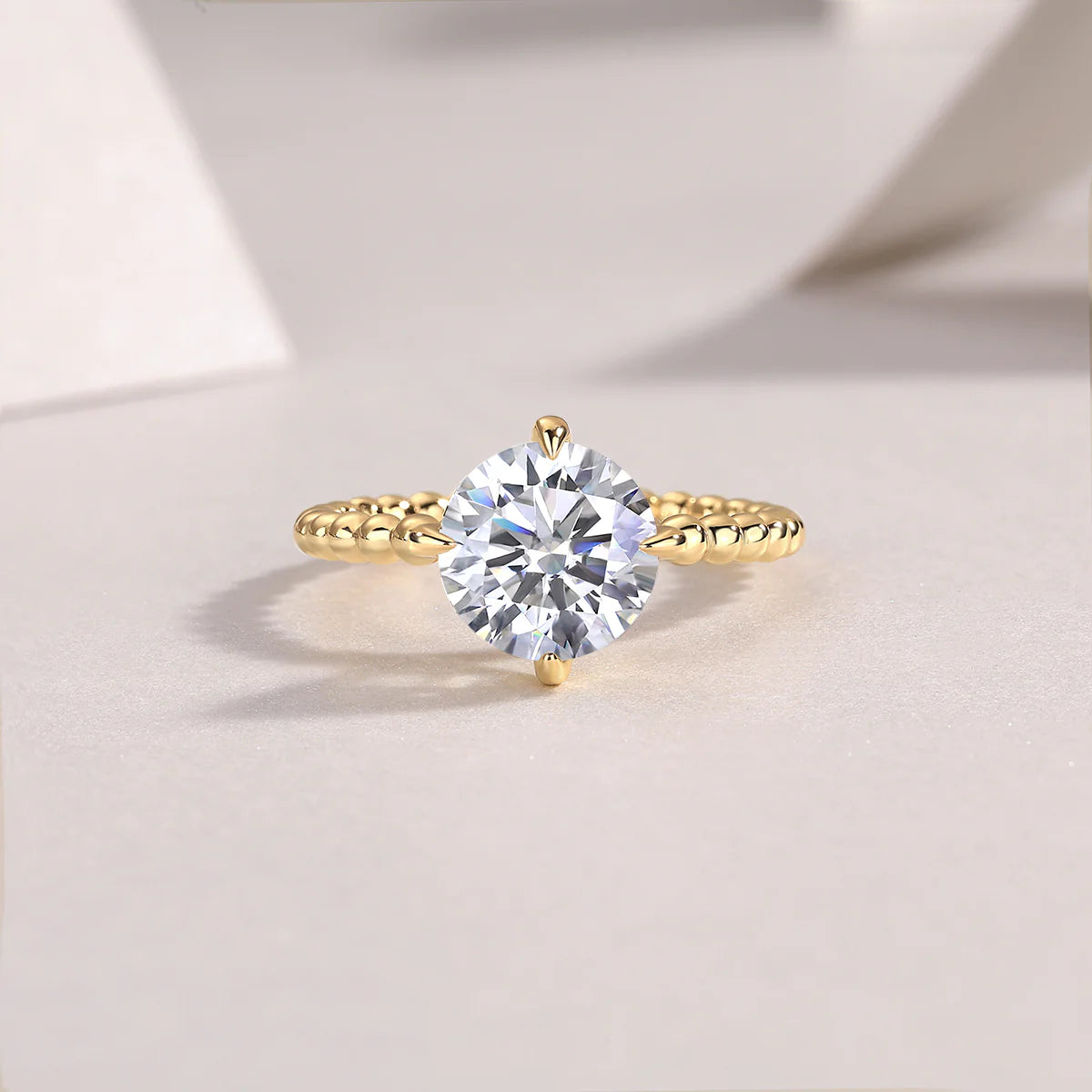 Bague Fiançailles Ronde 4 Griffes Moissanite D/VVS1 Or 18K