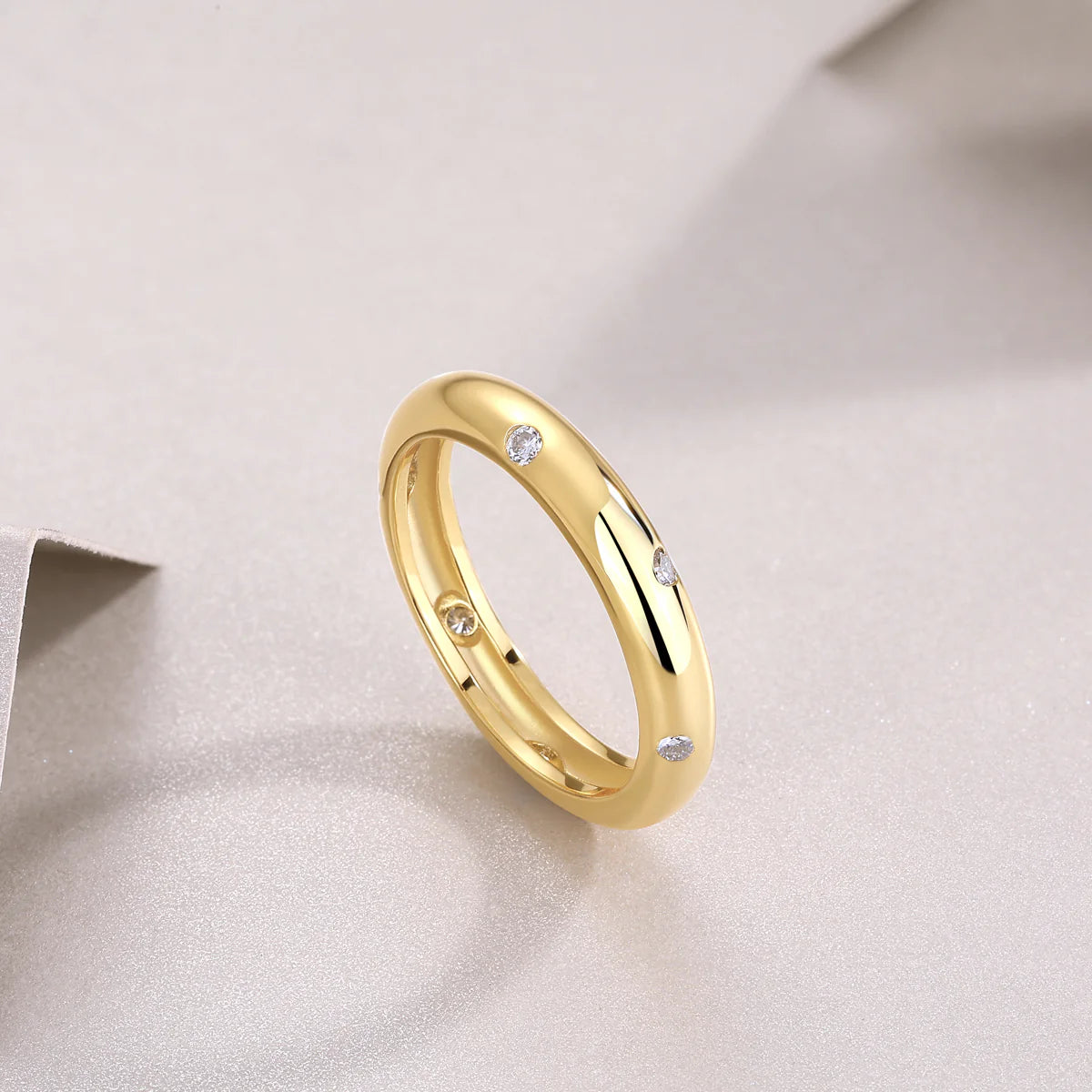 Bague d'éternité en Or Vermeil 18K sertie d'une Moissanite