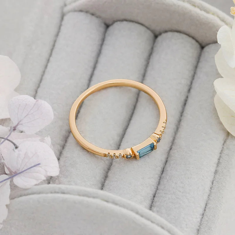 Bague Fin en Or Vermeil 18K avec Pierre en Topaze Bleue