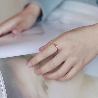 Bague Fine en Or Vermeil 18K avec Pierre Grenat