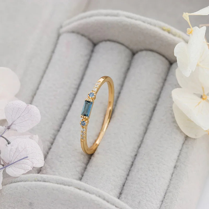 Bague Fin en Or Vermeil 18K avec Pierre en Topaze Bleue